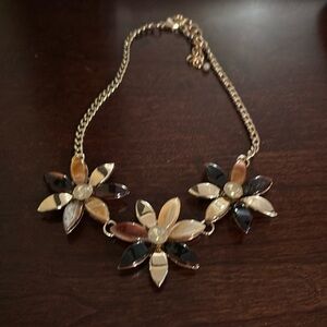 NWOT floral necklace
